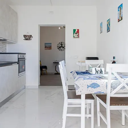 Apartament Casa Allegria Vicino A Tutto *